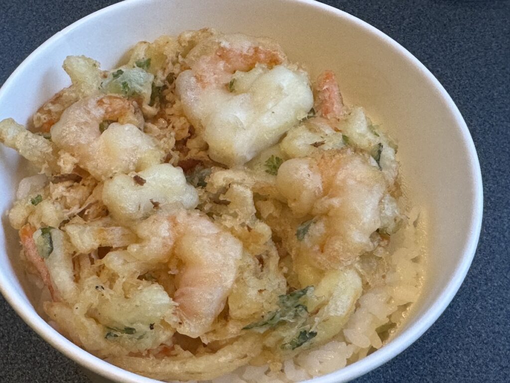 まちかど厨房　海鮮かき揚げ丼のビジュアル